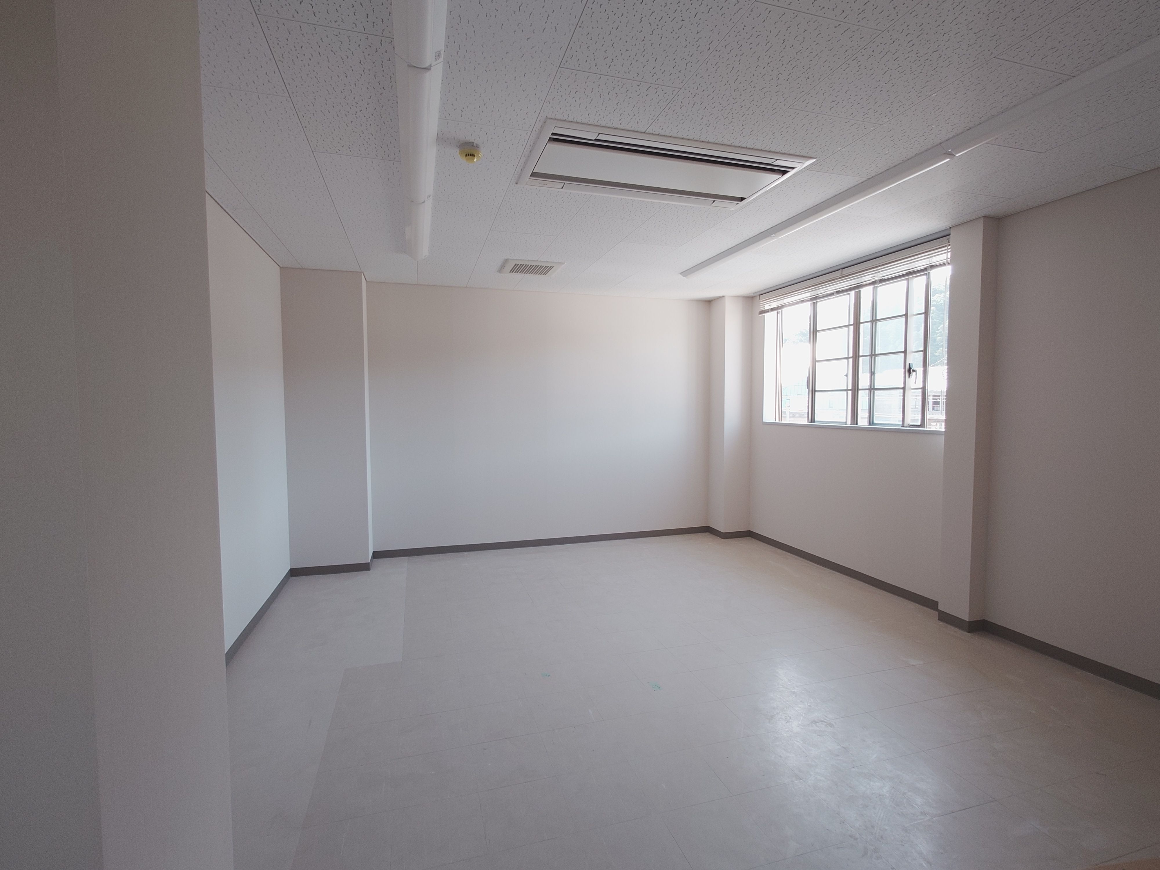 office01